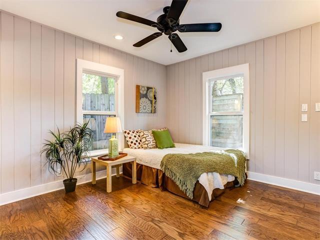 Building Photo - 2609 S 5th St