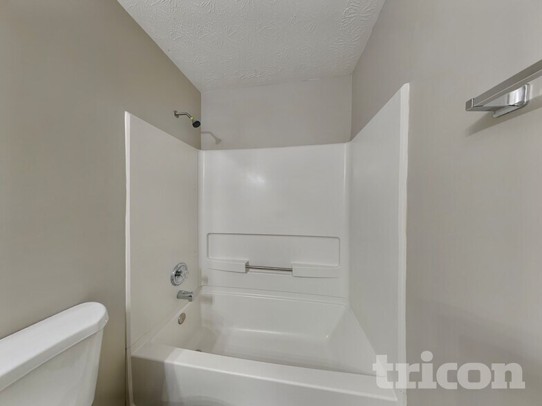 Building Photo - 1507 Upchurch Rd