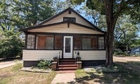 Building Photo - 3017 Sanford St