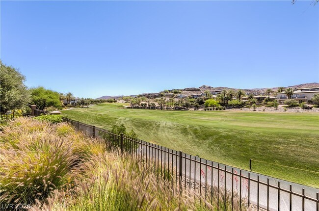 Building Photo - 1501 Foothills Village Dr