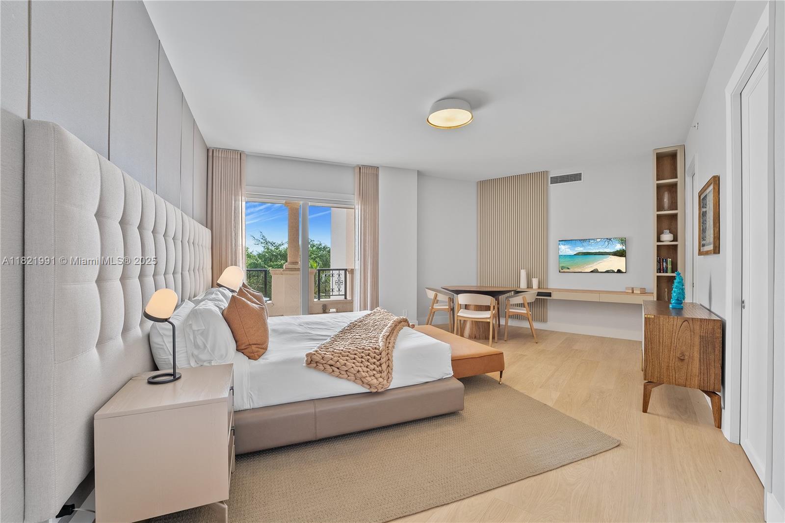 Building Photo - 5242 Fisher Island Dr