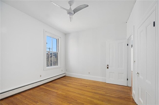 Building Photo - 89 Oak St