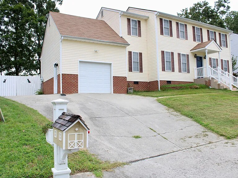 Building Photo - 3730 Carrie Ridge Ct