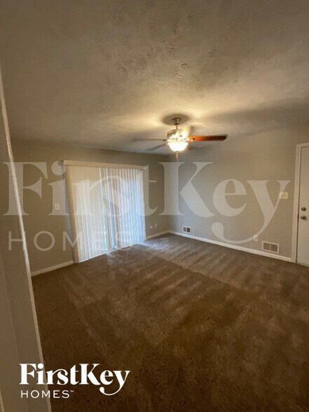 Building Photo - 10799 Sanderling Ln