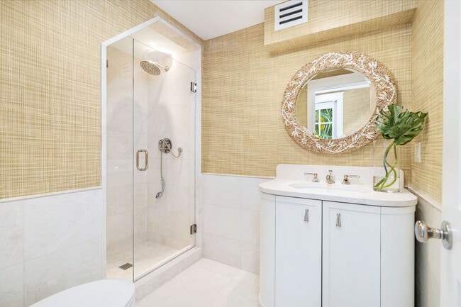 Building Photo - 142 Seabreeze Ave