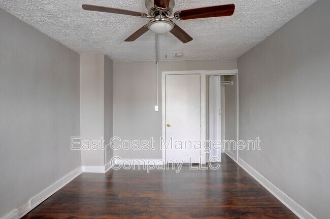 Building Photo - 1822 McHenry St