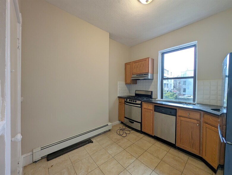 Building Photo - 50 Hancock St