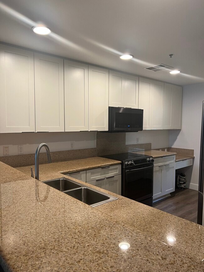 Renovated Kitchen - 520 Lunalilo Home Rd