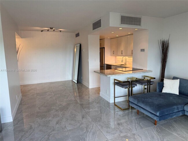 Building Photo - 880 NE 69th St