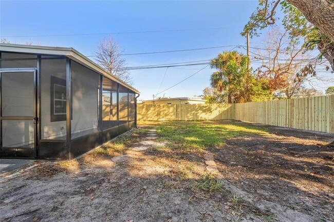Building Photo - 167 83rd Ave N