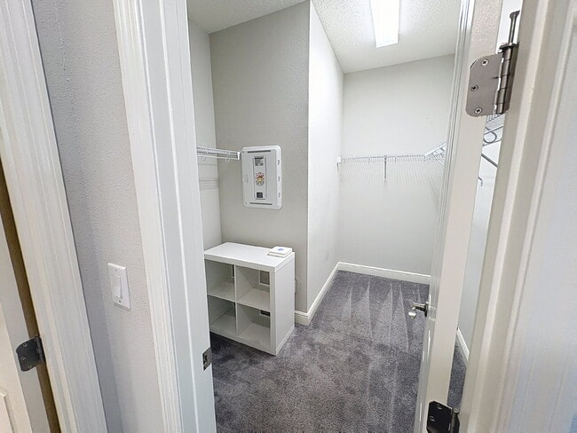 Building Photo - 11220 Fish Eagle Dr