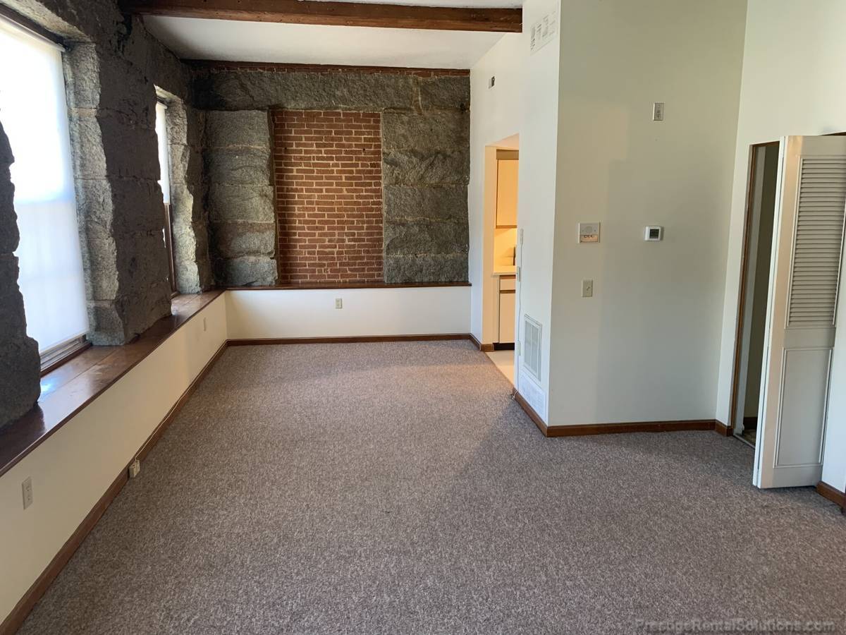 Building Photo - 180 Bemis Rd