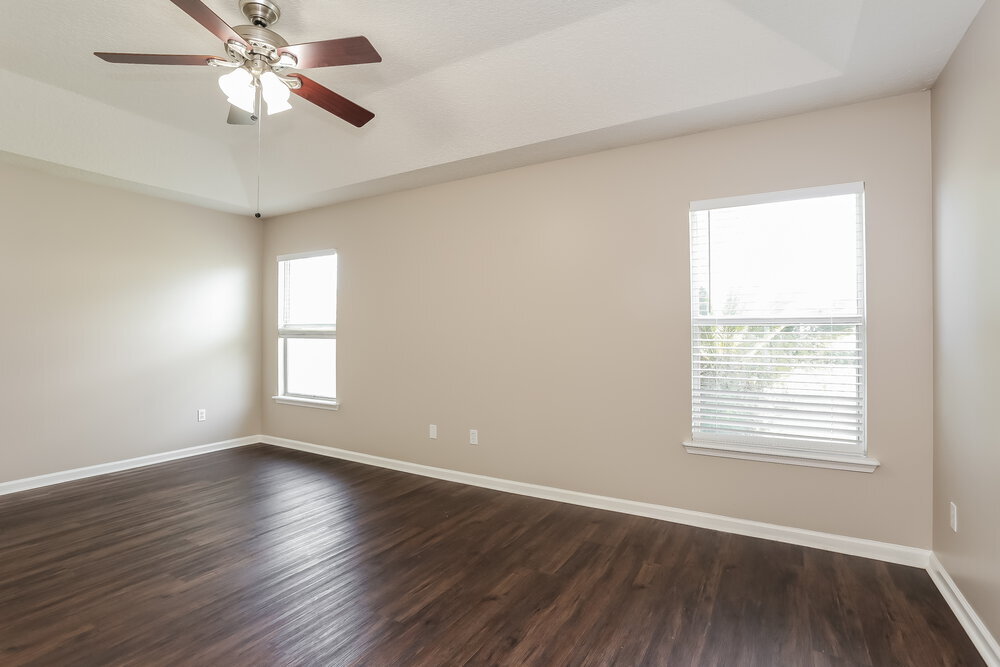 Building Photo - 14011 Crestwick Dr W