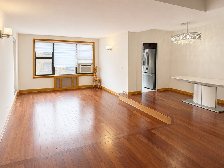 Building Photo - 9822 63rd Dr