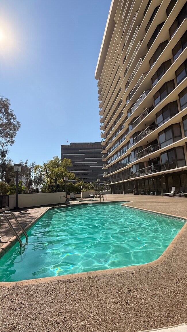 Building Photo - 222 Monterey Rd