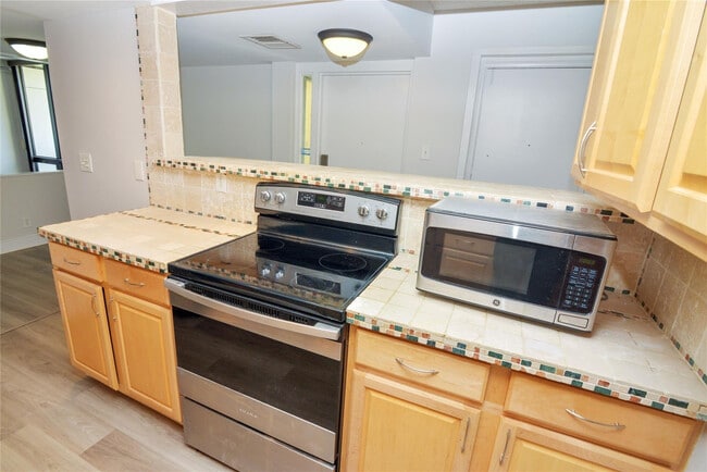 Building Photo - 1401 S Federal Hwy