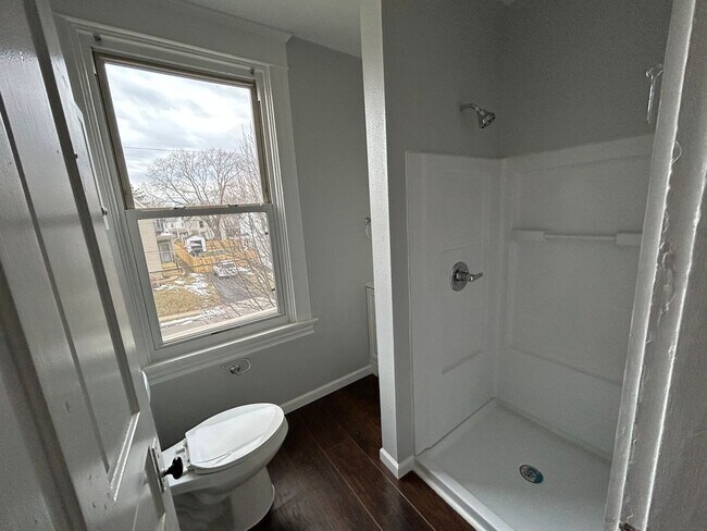 Building Photo - Cozy Duplex in Cheviot