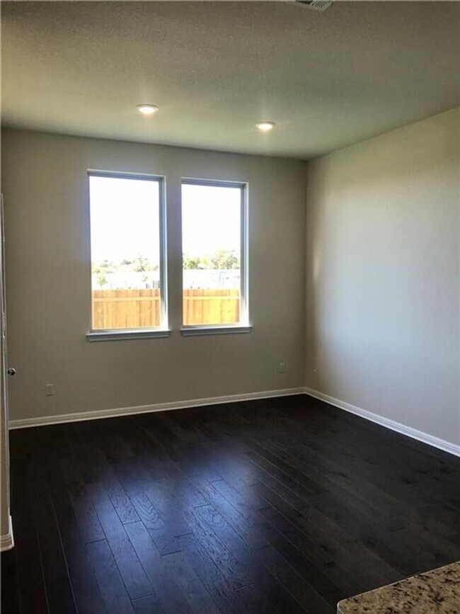 Building Photo - Brand New 4 bedroom One Story - Vista Vera...