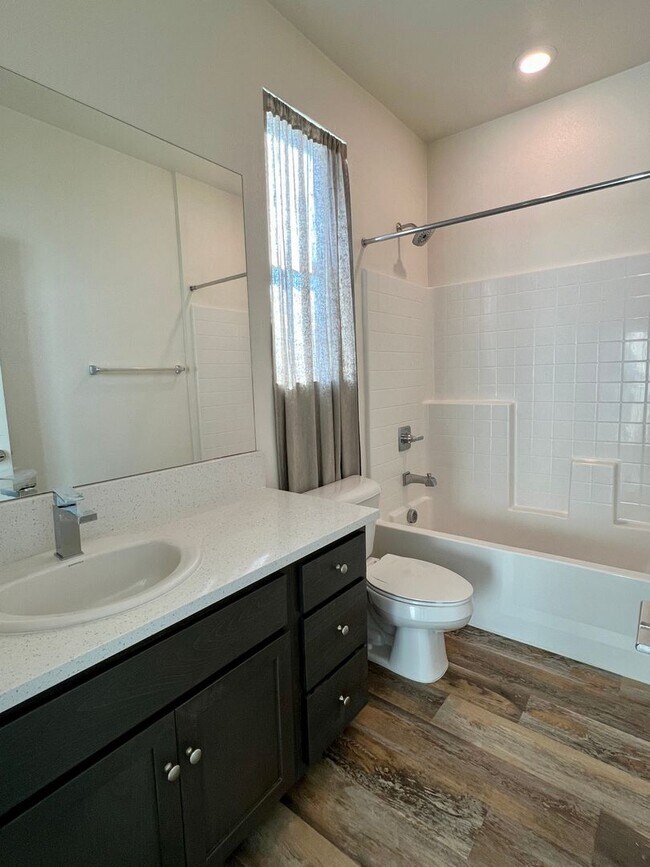 Building Photo - Luxury Living at Suwerte 2 Bedroom 2.5 Bat...