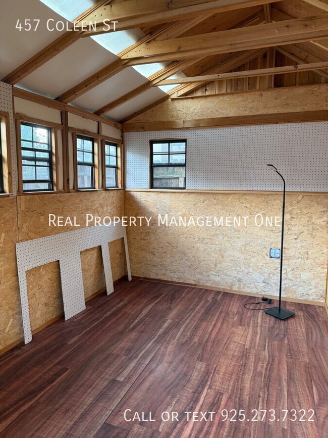 Building Photo - 457 Coleen St