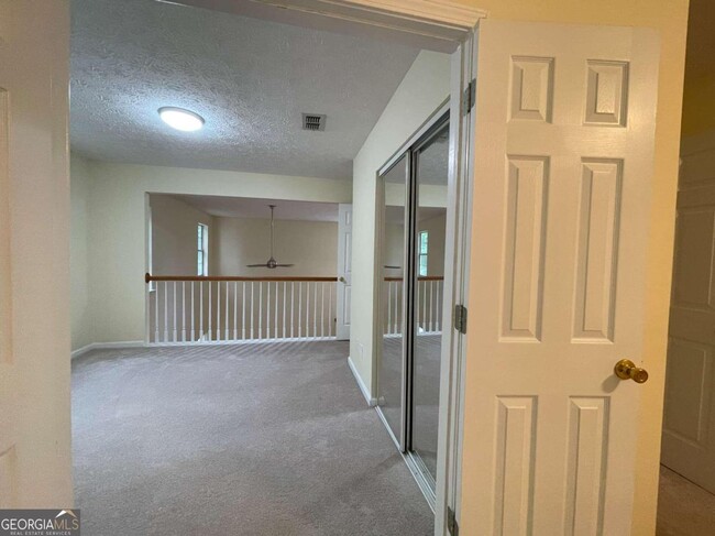 Building Photo - 10015 Lauren Hall Ct
