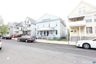 Building Photo - 36 Cassius St