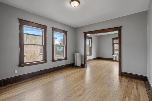Building Photo - 203 Grotto St N