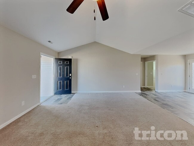 Building Photo - 113 Cornfield Ln