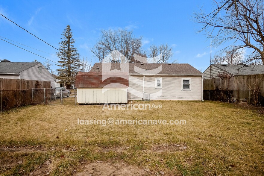 Building Photo - 4709 E 33rd St