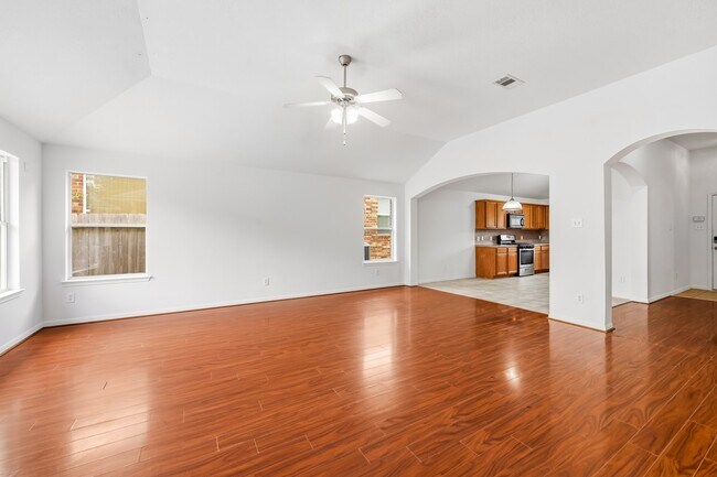 Building Photo - 4908 Summer Rain Dr