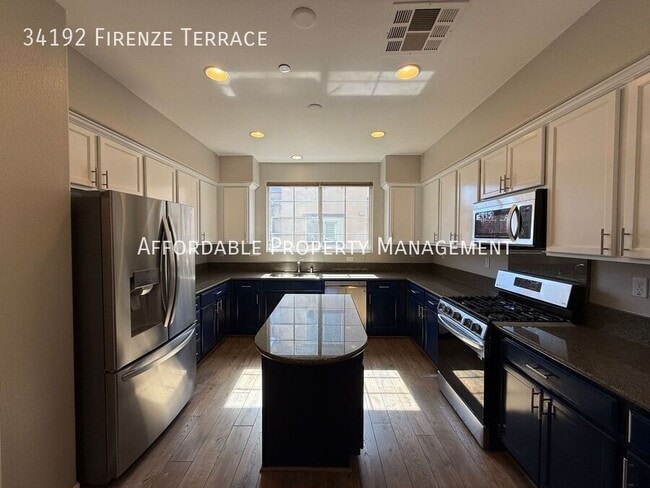 Building Photo - 34192 Firenze Terrace