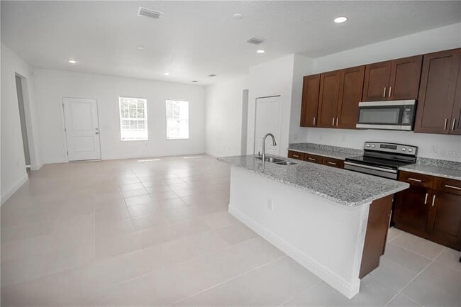 Building Photo - 483 Marion Oaks Blvd