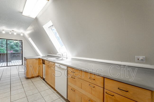 Building Photo - 1602 Rustic Homes Ln