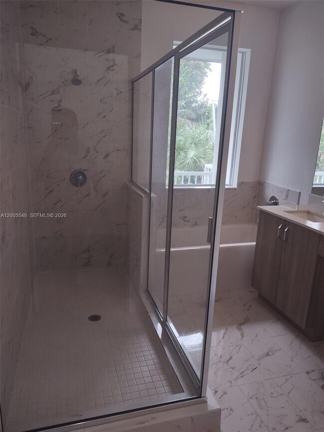 Building Photo - 640 Pioneer Way