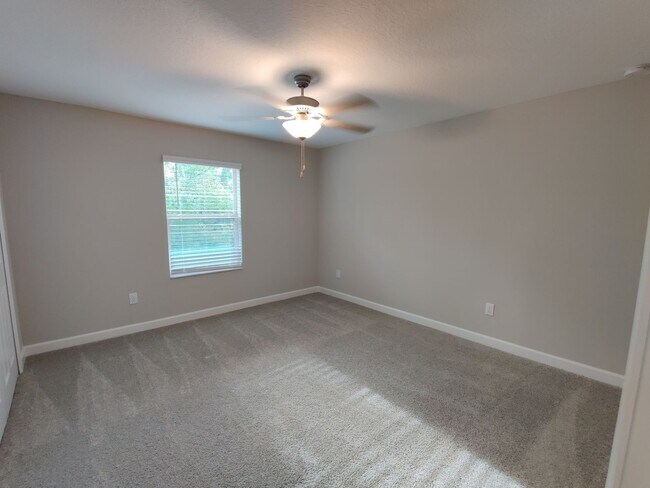 Building Photo - 1290 White Fox Run