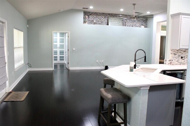 Building Photo - 1555 Blue Sky Blvd