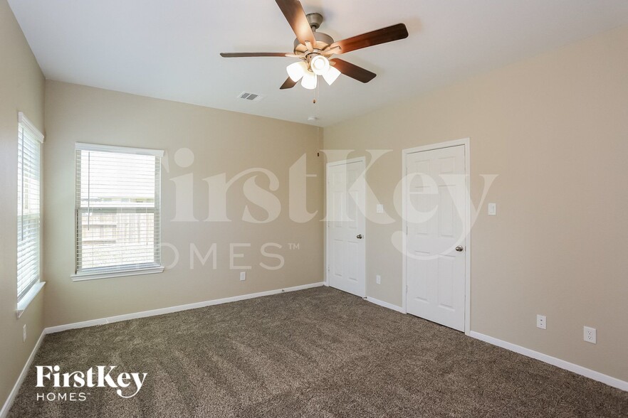 Building Photo - 12934 Crombie Dr