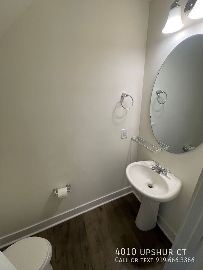 Building Photo - 4010 Upshur Ct