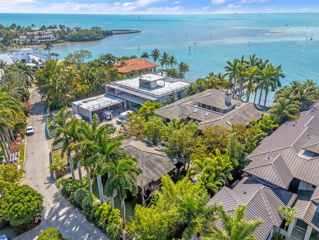 Building Photo - 9 Harbor Point