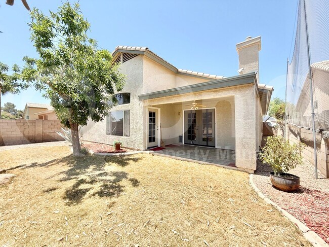 Building Photo - 1523 E Black Diamond Dr