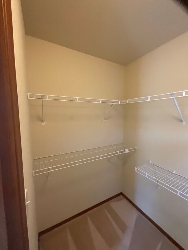 Building Photo - Charming 3-Bedroom Home for Rent