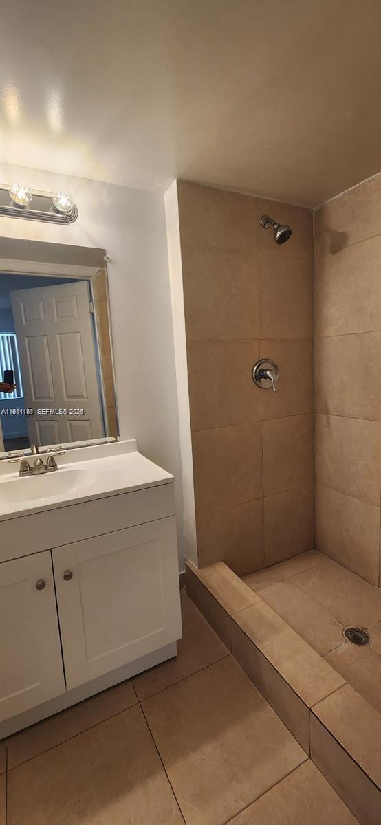 Building Photo - 880 NE 207th Terrace