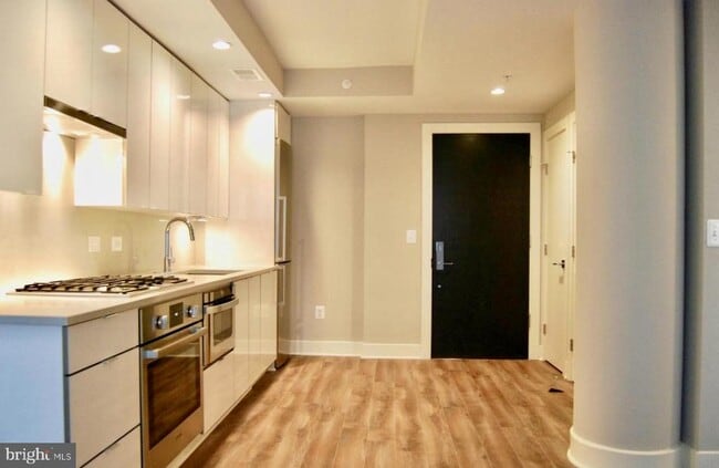 Building Photo - 1311 13th St NW