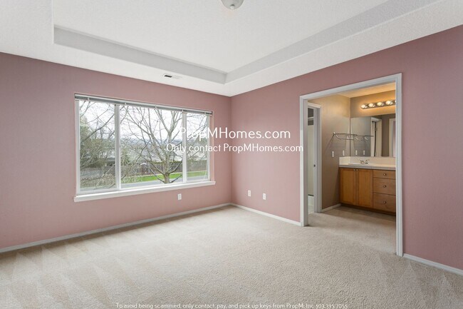 Building Photo - Colorful Four Bedroom Home In Bethany W/ Spacious Backyard!