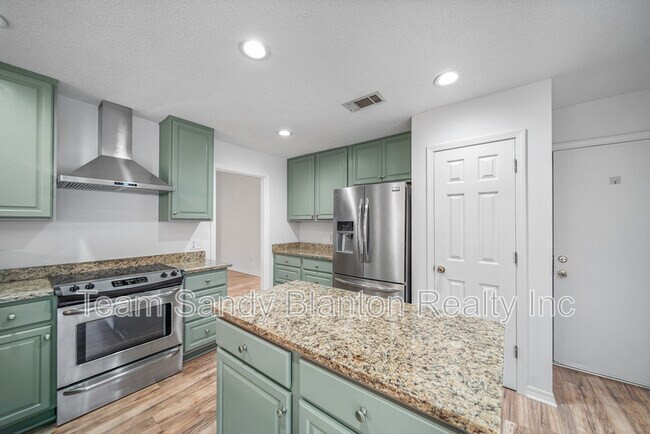 Building Photo - 3313 Country Meadow Ln