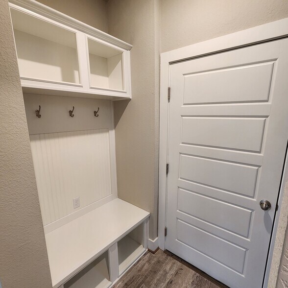 Building Photo - 7506 Burnham Pl