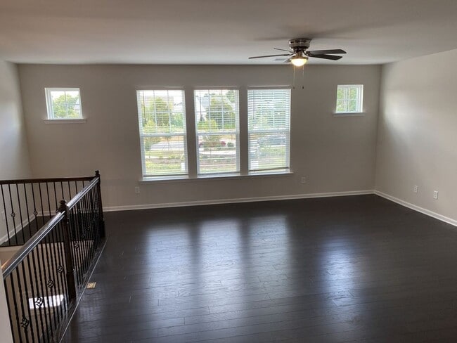 Building Photo - Coming Soon!!!  Townhome in Ardrey North