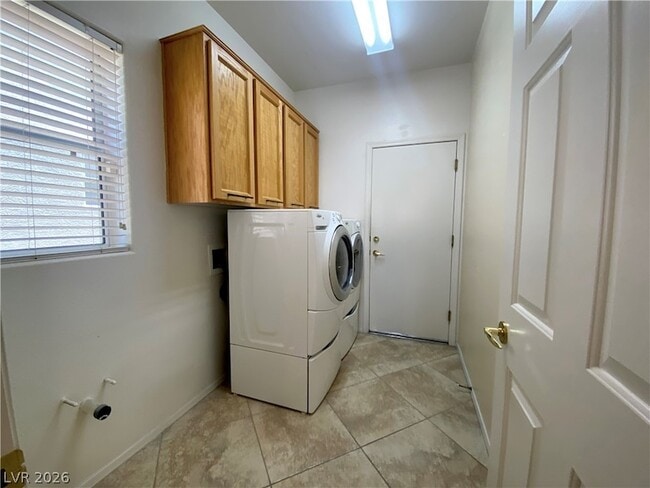 Building Photo - 3022 Seaford Peak Dr