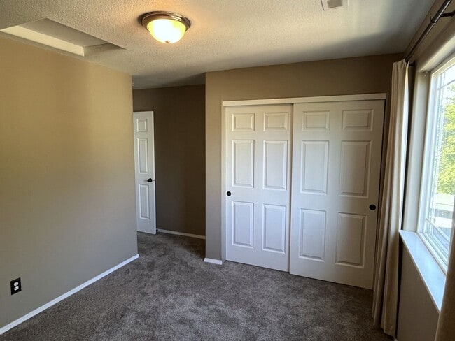 Building Photo - 3-Bedroom Home in vibrant Kenton neighborh...