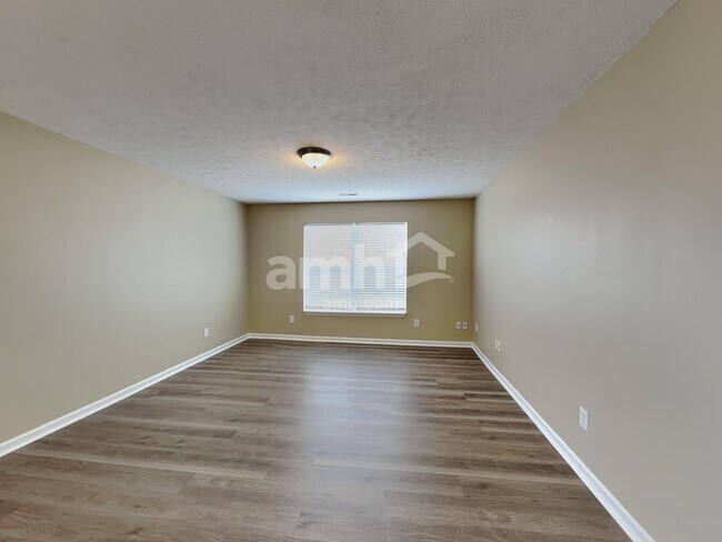 Building Photo - 7924 Valley Trace Ln